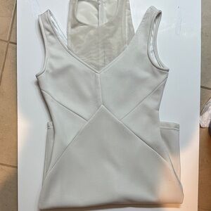 Elegant White Sleeveless Dress